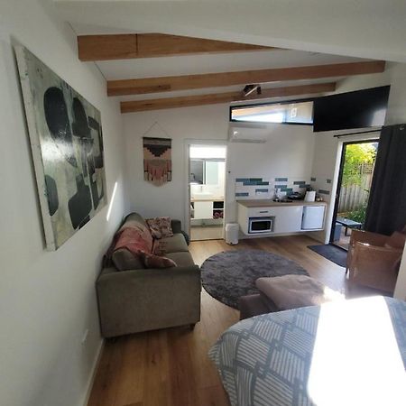 Bayside Bungalow Cheltenham Exteriör bild